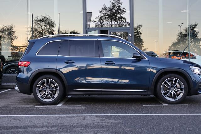 Mercedes-Benz GLB-Klasse AMG 35 4MATIC l 306 PK l MBUX l Camera l LED l Wegklapbare Trekhaak l PTS l Airconditioning l Spiegel pakket l Stoelverwarming l