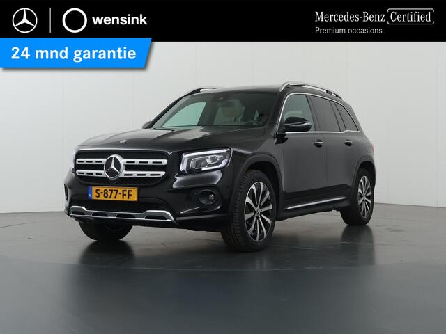 Mercedes-Benz GLB-Klasse 200 Luxury Line 7p. | Trekhaak | Panoramadak | 19" lichtmetalen velgen | Widescreen | Sfeerverlichting | Stoelverwarming |