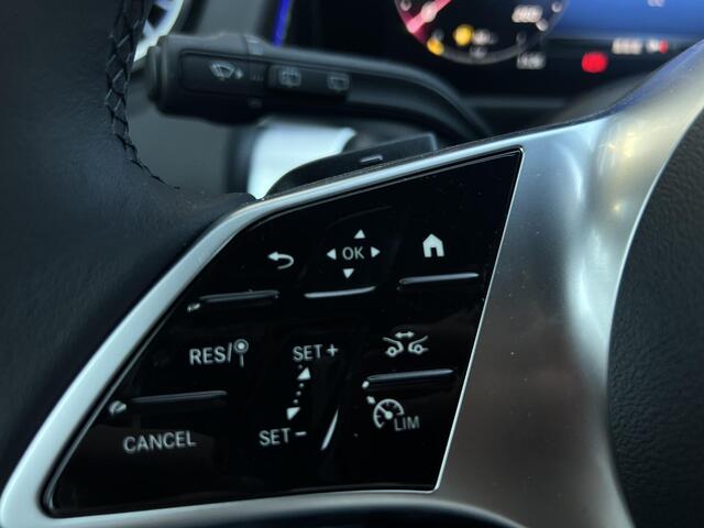 Mercedes-Benz GLB-Klasse 180 Star Edition Luxury | Panoramadak | 360° Camera | Dodehoekassistent | MULTIBEAM LED Koplampen | Stoelverwarming | Sfeerverlichting | Elektrische Achterklep | Elektrisch Inklapbare Buitenspiegels | Parkeersensoren