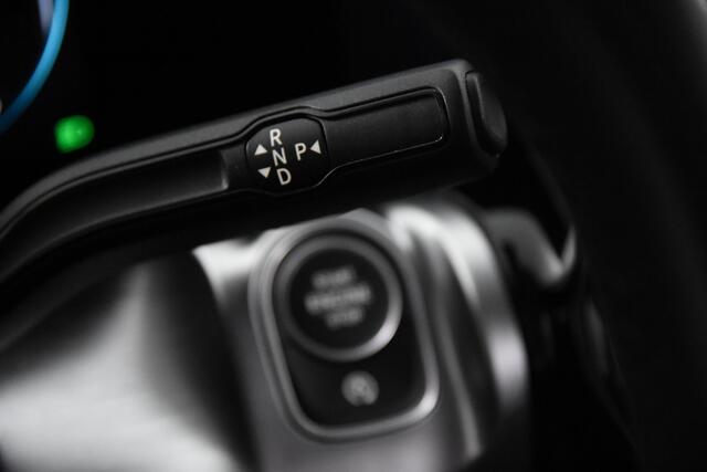 Mercedes-Benz GLB-Klasse 200 Business Solution *1ste Eigenaar*Leer*Navigatie*Stoelverwarming*Camera*