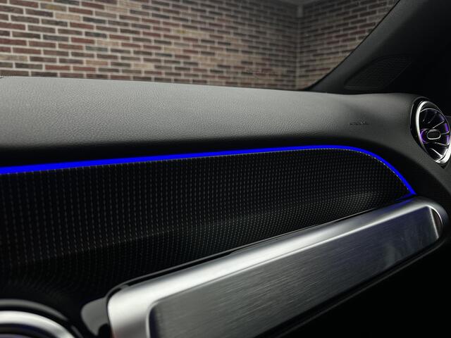 Mercedes-Benz GLB-Klasse 180 AMG Dealer Onderhouden Virtual Sfeer