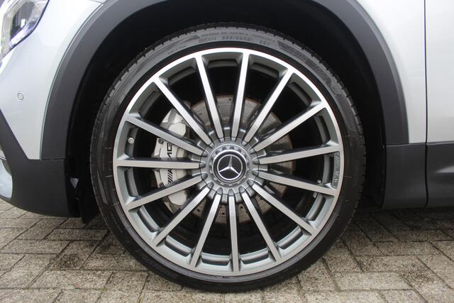 Mercedes-Benz GLB-Klasse AMG 35 4MATIC Panoramadak/Burmester/360 Camera/Memory stoelen/Stoelverwarming/Apple carplay/21 Inch/Sfeerverlichting/FULL OPTIONS!!