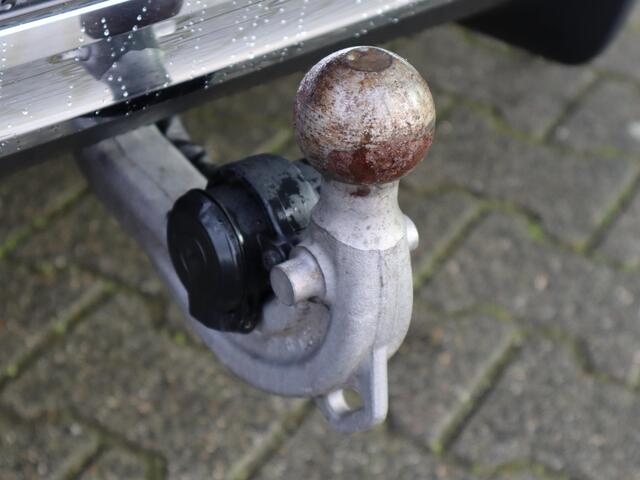 Mercedes-Benz GLB-Klasse 200 AMG line