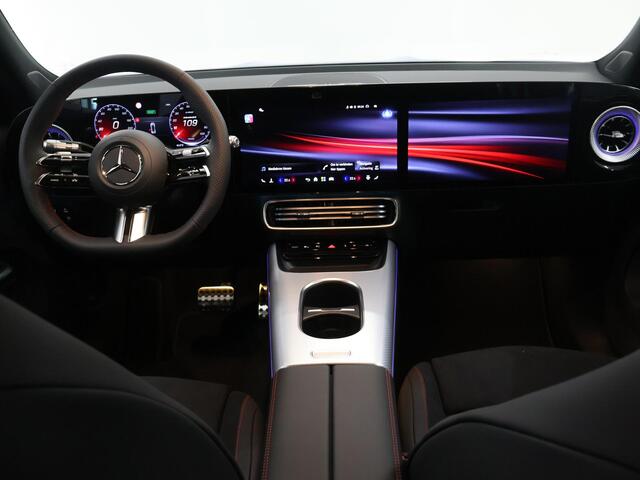 Mercedes-Benz GLB-Klasse 250+ Business Solution AMG 85.5 kWh | Premium | Superscreen | Memory | Panoramadak | Sportstoelen |