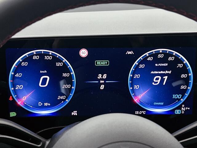 Mercedes-Benz GLB-Klasse 250+ Business Solution AMG 85.5 kWh | Premium pakket | Vast panoramadak | Sfeerverlichting | Gezichtsherkenning | Sportstoelen | Stoelverwarming | Sierelementen in aluminium |