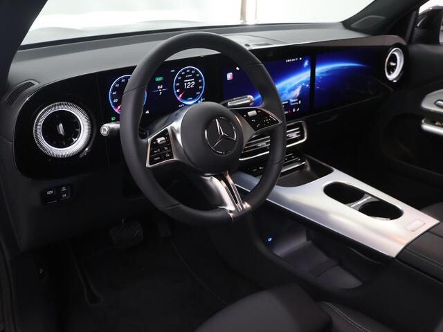 Mercedes-Benz GLB-Klasse 250+ Business Solution Luxury 7p. 85.5 kWh | Panoramadak | Trekhaak | 3e zitrij | Premium pakket | Night Pakket | Superscreen |