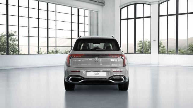 Mercedes-Benz GLB-Klasse 250+ Business Solution AMG 85.5 kWh | Panoramadak | Stoelverwarming | LED koplampen | AMG-Line | Sportstoelen |