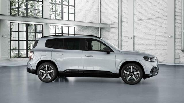 Mercedes-Benz GLB-Klasse 250+ Business Solution AMG 85.5 kWh | Panoramadak | Stoelverwarming | LED koplampen | AMG-Line | Sportstoelen | Trekhaak |