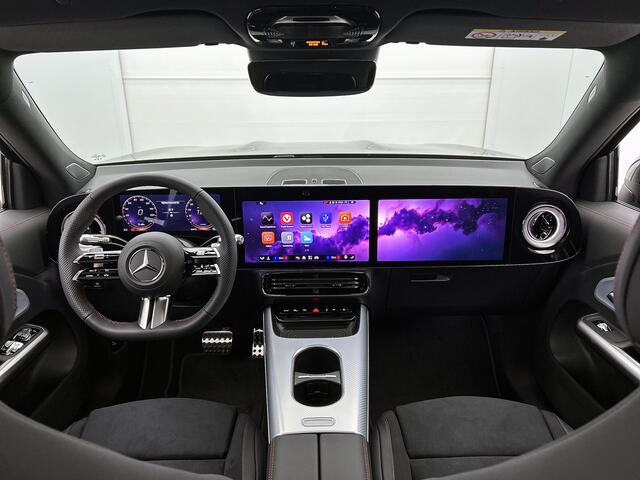 Mercedes-Benz GLB-Klasse 250+ Business Solution AMG 7p. 85.5 kWh | Premium pakket | Winterpakket | Nightpakket | Trekhaak | Verstelbare demping | 20" multispaakse AMG-velgen | Vast panoramadak | Sfeerverlichting | GUARD 360° |