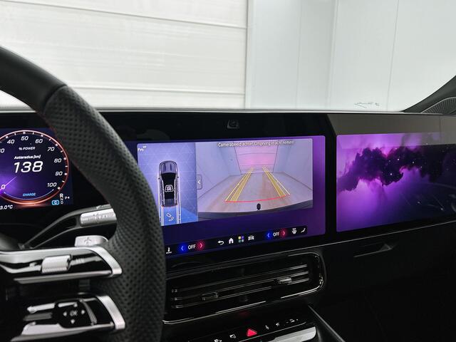 Mercedes-Benz GLB-Klasse 250+ Business Solution AMG 7p. 85.5 kWh | Premium pakket | Winterpakket | Nightpakket | Trekhaak | Verstelbare demping | 20" multispaakse AMG-velgen | Vast panoramadak | Sfeerverlichting | GUARD 360° |