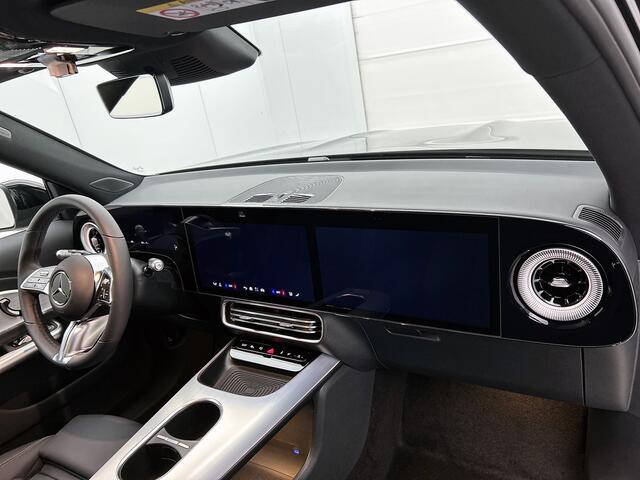 Mercedes-Benz GLB-Klasse 250+ Business Solution Luxury 7p. 85.5 kWh | Premium pakket | Winterpakket | Nightpakket | Trekhaak | Smartphone integratie | Vast panoramadak | GUARD 360° |Sierdelen geborsteld aluminium | MBUX multimediasysteem Premium |