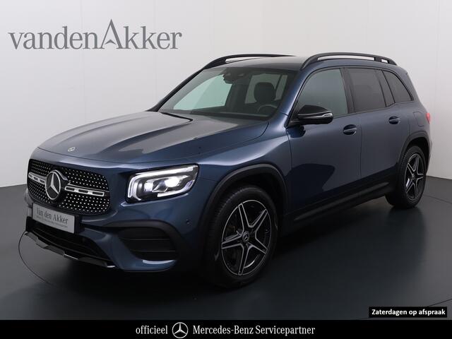 Mercedes-Benz GLB-Klasse 200 AMG 7-zits // Camera // Sfeerverlichting // Augmented Reallity // Alarm // Nightpakket // 19" AMG // LED