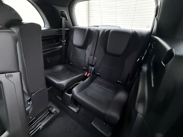 Mercedes-Benz GLB-Klasse 200 AMG 7-zits // Camera // Sfeerverlichting // Augmented Reallity // Alarm // Nightpakket // 19" AMG // LED