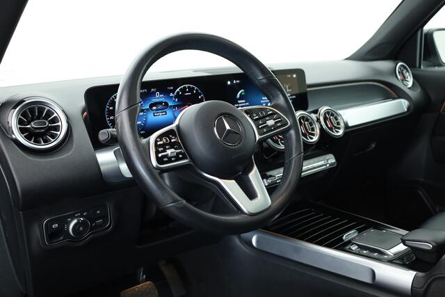 Mercedes-Benz GLB-Klasse 200 163 PK Luxury Line | Orig.NL | Rijklaar! | S/K-Dak | Dig. Cockpit | Afn.Trekhaak | Camera+PDC | Stoelverw. | NAV | Elek.Klep | Sfeerverl. V