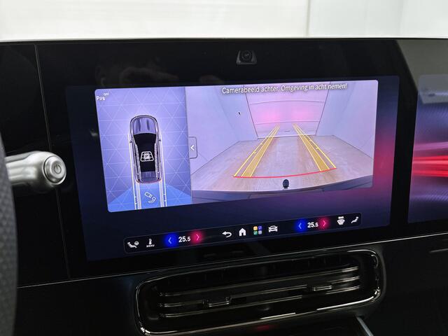 Mercedes-Benz GLB-Klasse 250+ Business Solution AMG 7p. 85.5 kWh | Premium pakket | Winterpakket | Nightpakket | Parkeerpakket | Trekhaak | Vast panoramadak | Sfeerverlichting | GUARD 360° | 19" vijfspaaks AMG-velgen |