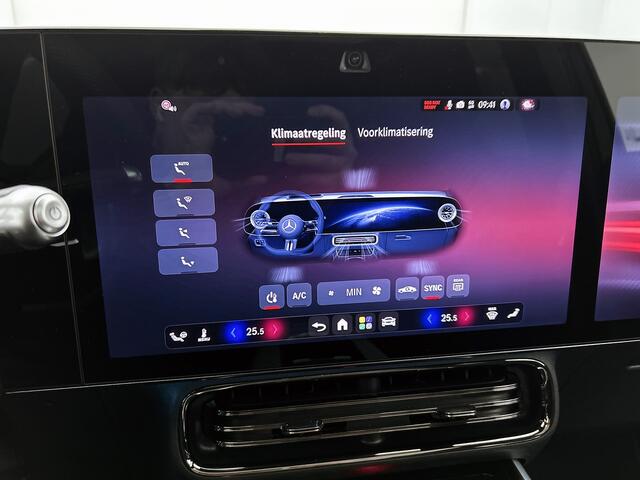 Mercedes-Benz GLB-Klasse 250+ Business Solution AMG 7p. 85.5 kWh | Premium pakket | Winterpakket | Nightpakket | Parkeerpakket | Trekhaak | Vast panoramadak | Sfeerverlichting | GUARD 360° | 19" vijfspaaks AMG-velgen |