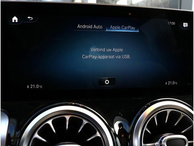 Mercedes-Benz GLB-Klasse 250 4M Panoramadak | Distronic | Trekhaak