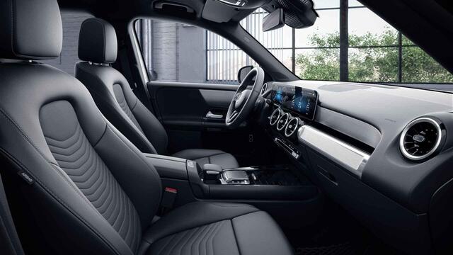 Mercedes-Benz GLB-Klasse 200 Advantage | Widescreen | Style pakket | Achteruitrijcamera | Getint glas |