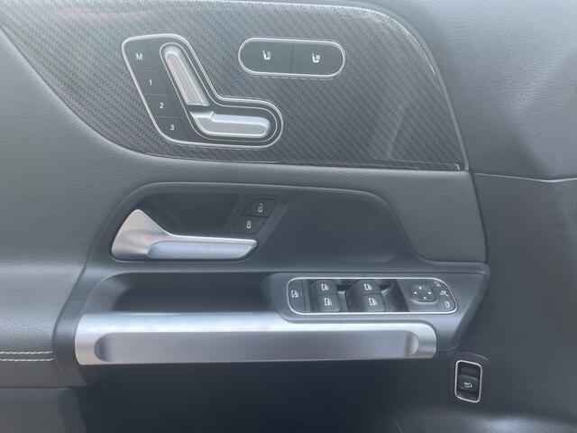 Mercedes-Benz GLB-Klasse 4MATIC Premium Plus AMG