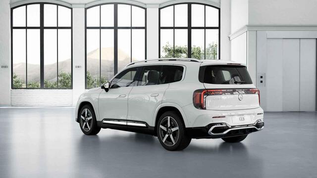 Mercedes-Benz GLB-Klasse 250+ Business Solution AMG 85.5 kWh | Panoramadak | Stoelverwarming | LED koplampen | Spiegelpakket | Achteruitrijcamera |