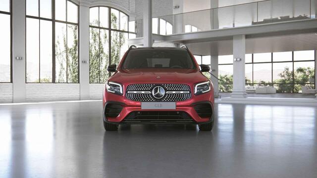 Mercedes-Benz GLB-Klasse 200 Business Solution AMG | Night | Panoramadak | Memory | Widescreen | Multibeam |