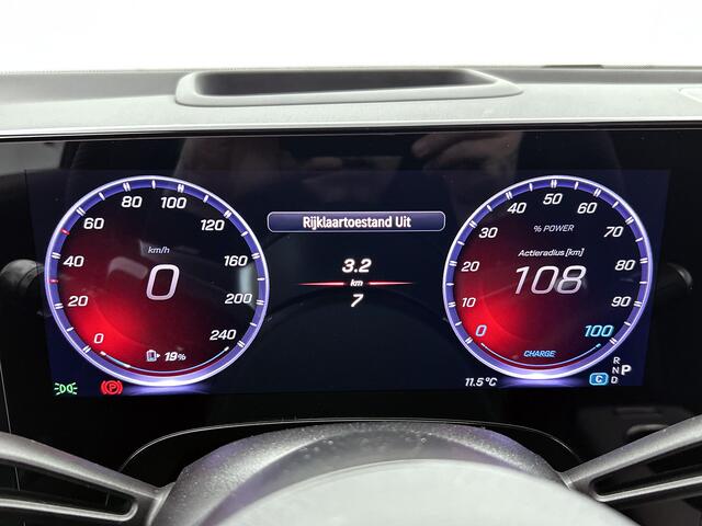 Mercedes-Benz GLB-Klasse 250+ Business Solution AMG 85.5 kWh | Premium Plus | Nightpakket | Vast panoramadak | Head-up display | Burmester® 3D sound system | URBAN GUARD | MULTIBEAM LED | Warmtepomp | MBUX Superscreen | Adaptieve cruisecontrol |
