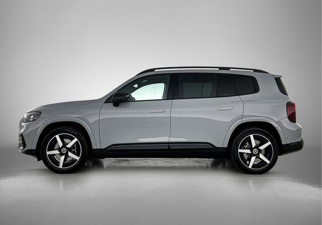 Mercedes-Benz GLB-Klasse 250+ Business Solution AMG 7p. 85.5 kWh | Premium pakket | Winterpakket | Nightpakket | GUARD 360° | Trekhaak | Vast panoramadak | Smartphone integratie | Sfeerverlichting | Sierelementen in aluminium | 19" vijfspaaks lichtmetalen AMG-velgen |