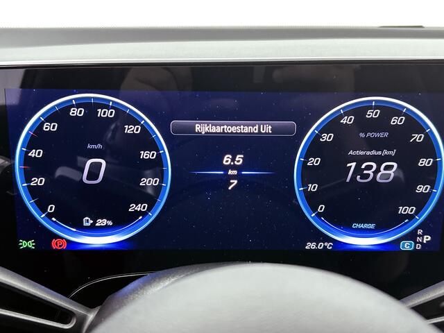 Mercedes-Benz GLB-Klasse 250+ Business Solution AMG 7p. 85.5 kWh | Premium pakket | Winterpakket | Nightpakket | GUARD 360° | Trekhaak | Vast panoramadak | Smartphone integratie | Sfeerverlichting | Sierelementen in aluminium | 19" vijfspaaks lichtmetalen AMG-velgen |