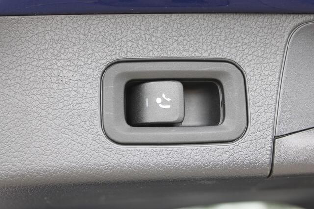 Mercedes-Benz GLB-Klasse 200 AUT7 Luxury Line LEDER SFEER WIDESCREEN TREKHAAK