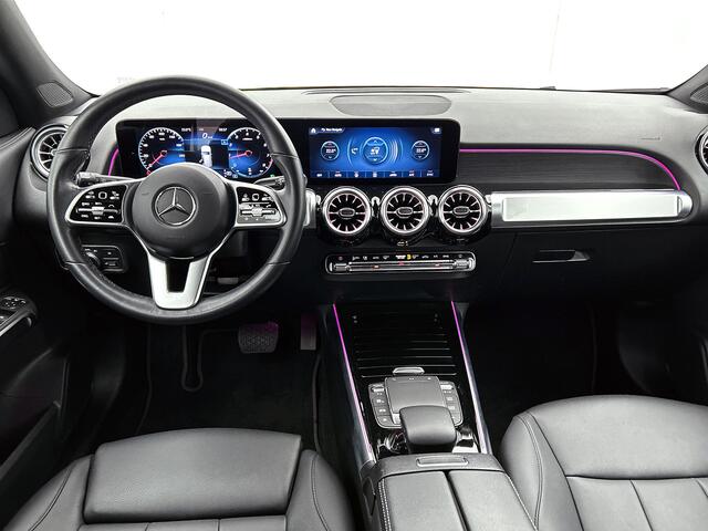 Mercedes-Benz GLB-Klasse 180 Luxury Line 7p. 7 Persoons | Distronic | Ledkoplampen | Parkeerpakket met achteruitrijcamera | Sfeerverlichting. Inclusief 24 maanden Mercedes-Benz Certified garantie voor Europa.