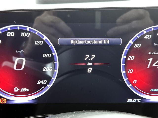 Mercedes-Benz GLB-Klasse 250+ Business Solution AMG 7p. 85.5 kWh | Premium Plus pakket | Verstelbare demping | Winterpakket | Nightpakket | Parkeerpakket | Trekhaak | 20" multispaakse AMG-velgen | GUARD 360° | Sportstoelen | Vast panoramadak | Burmester® 3D surround sound system
