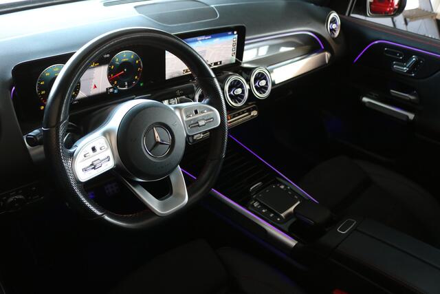 Mercedes-Benz GLB-Klasse 200 AMG Pakket AMG NightPakket (Pano Sportleder/Memory Carplay Sfeer Distronic Camera Keyless Trekhaak M-Bux Multibeam-Led)