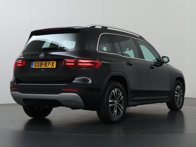 Mercedes-Benz GLB-Klasse 180 Star Edition | Facelift | MBUX | Stoelverwarming | Parkeercamera | Elektrische Kofferklep |