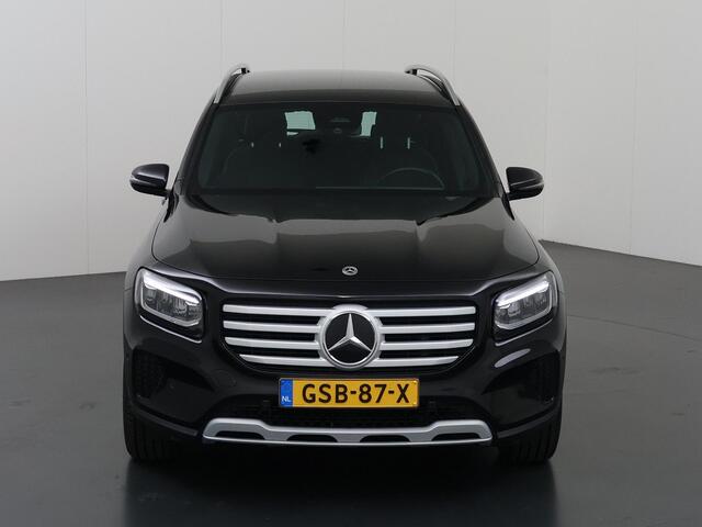 Mercedes-Benz GLB-Klasse 180 Star Edition | Facelift | MBUX | Stoelverwarming | Parkeercamera | Elektrische Kofferklep |