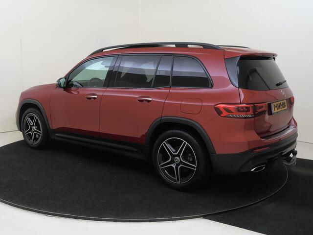 Mercedes-Benz GLB-Klasse 200 AMG-Line 163PK | Panorama-dak | Trekhaak Uitklapbaar | Keyless | Matrix LED | Stoelverwarming