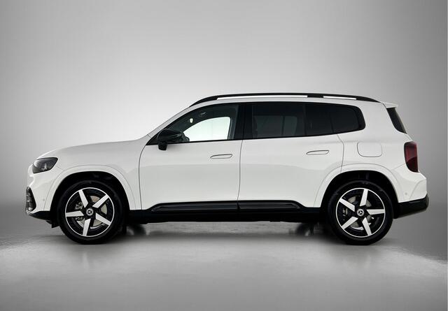 Mercedes-Benz GLB-Klasse 200 Business Solution AMG 7p. | Premium plus pakket | Nightpakket | Parkeerpakket | Trekhaak | Vast panoramadak | Massage functie | GUARD 360° | Burmester Surround Sound systeem | 19" vijfspaaks lichtmetalen AMG-velgen |