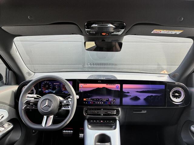 Mercedes-Benz GLB-Klasse 250+ Business Solution AMG 85.5 kWh | Premium Pakket | Night Pakket | Panoramadak | MBUX Superscreen | Adaptieve Cruise Control | Dodehoekassistent | Verkeersbordenassistent | Adaptieve Grootlichtassistent | AC Laadsysteem tot 22 kW | Elektrisch Verstelbare Stoelen + Memory | Stoelverwarming | Sfeerverlichting | Elektrische Achterklep | Achteruitrijcamera