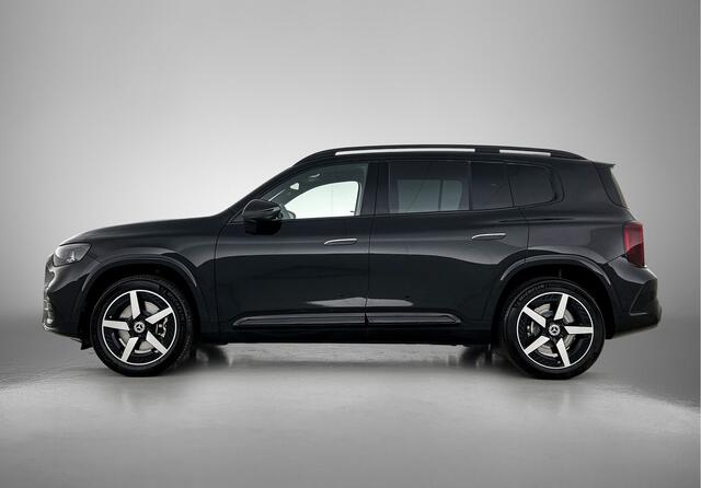 Mercedes-Benz GLB-Klasse 250+ Business Solution AMG 7p. 85.5 kWh | Premium Plus pakket | Winterpakket | Nightpakket | Parkeerpakket | Vast panoramadak | Burmester® 3D surround sound system | Massage functie | GUARD 360° | 19" vijfspaaks lichtmetalen AMG-velgen |