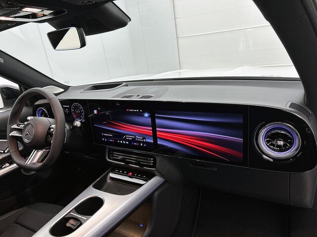 Mercedes-Benz GLB-Klasse 250+ Business Solution AMG 7p. 85.5 kWh | Premium Plus pakket | Winterpakket | Nightpakket | Sportstoelen Pakket | Vast panoramadak | Burmester® 3D surround sound | Massage functie | GUARD 360° | 19" vijfspaaks lichtmetalen AMG-velgen |