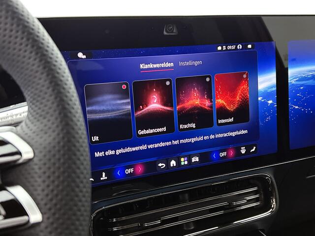 Mercedes-Benz GLB-Klasse 180 Business Solution AMG 7p. | Premium pakket | Nightpakket | Vast panoramadak | Verstelbare demping | 20" multispaaks lichtmetalen AMG-velgen | GUARD 360° | Massage functie |