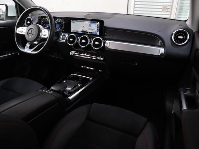 Mercedes-Benz GLB-Klasse 200 Premium Plus l Trekhaak l Panoramadak l Carplay