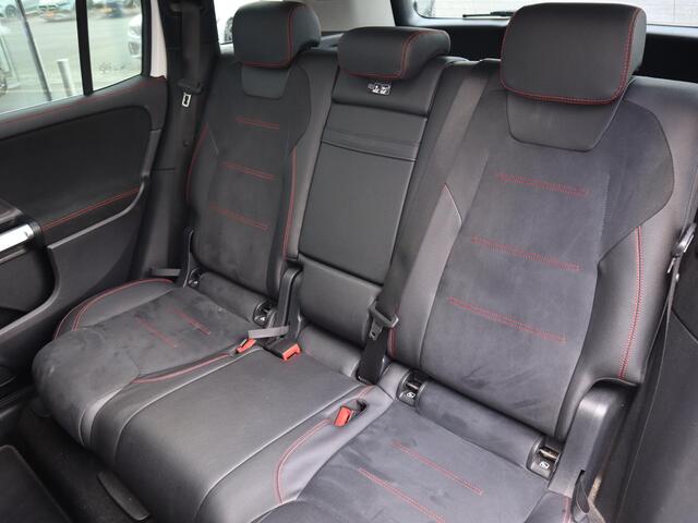 Mercedes-Benz GLB-Klasse 200 Premium Plus l Trekhaak l Panoramadak l Carplay