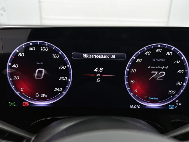 Mercedes-Benz GLB-Klasse 200 Business Solution AMG 7p. 58 kWh | Premium pakket | Winterpakket | Nightpakket | Sportstoelen pakket | Trekhaak | Vast panoramadak | 19" vijfspaaks lichtmetalen AMG-velgen | GUARD 360°|