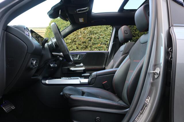 Mercedes-Benz GLB-Klasse GLB AMG 35 4MATIC (Panoramadak Sportleder/Memory Widescreen Carplay Sfeer Distronic Multibeam PrivacyGlass)