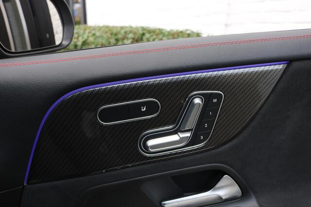 Mercedes-Benz GLB-Klasse GLB AMG 35 4MATIC (Panoramadak Sportleder/Memory Widescreen Carplay Sfeer Distronic Multibeam PrivacyGlass)