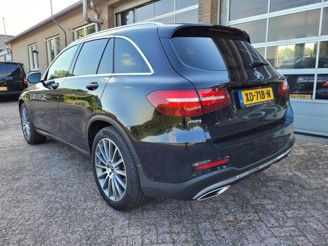 Mercedes-Benz GLC-KLASSE GLC 250 AUTOMAAT 4 MATIC AMG LINE 210 pk met trekhaak.