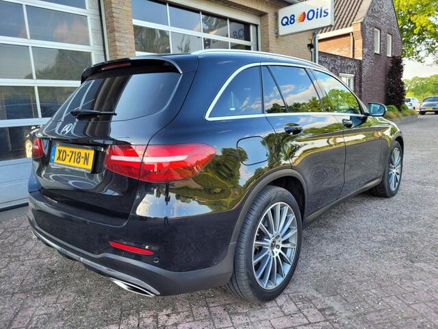 Mercedes-Benz GLC-KLASSE GLC 250 AUTOMAAT 4 MATIC AMG LINE 210 pk met trekhaak.