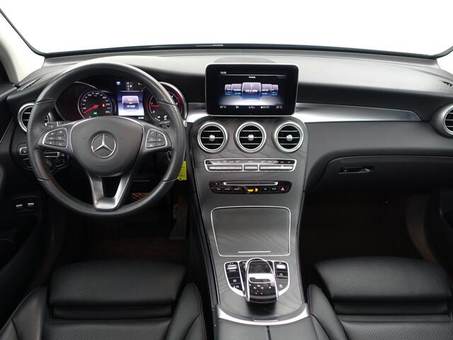 Mercedes-Benz GLC-KLASSE 220 d 4MATIC AMG Premium Plus Aut- Panoramadak, 360 Camera, Sfeerverlichting, Ada Cruise, Elek Trekhaak, Leder Sport Interieur
