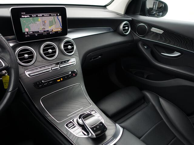Mercedes-Benz GLC-KLASSE 220 d 4MATIC AMG Premium Plus Aut- Panoramadak, 360 Camera, Sfeerverlichting, Ada Cruise, Elek Trekhaak, Leder Sport Interieur