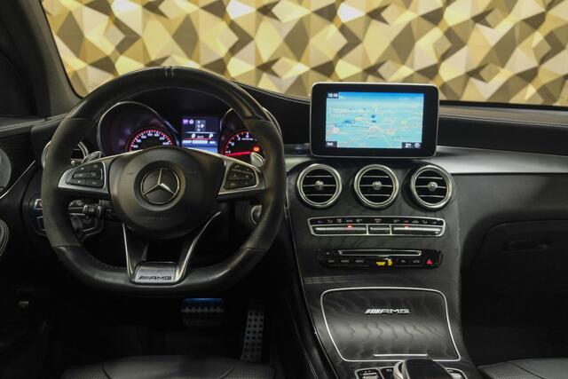 Mercedes-Benz GLC-KLASSE Coupé GLC63s AMG 4MATIC+ Keramisch Schuifdak Distronic+ Burmester Luchtvering Trekhaak Head-up VOL VOL VOL!!!